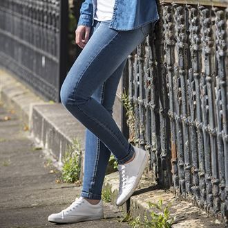 Women's Lara skinny jeans