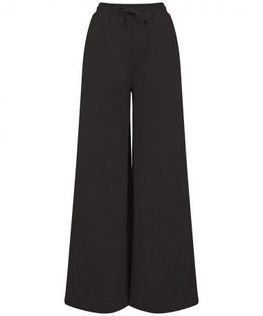 Women's sustainable fashion wide leg joggers